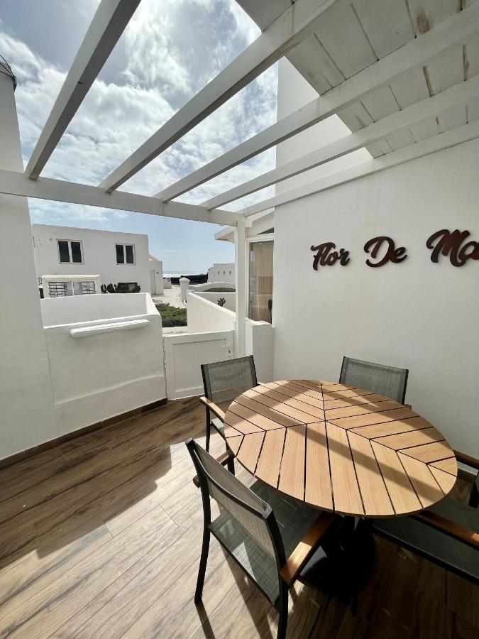 Flor De Mar Villa Guatiza Exterior photo